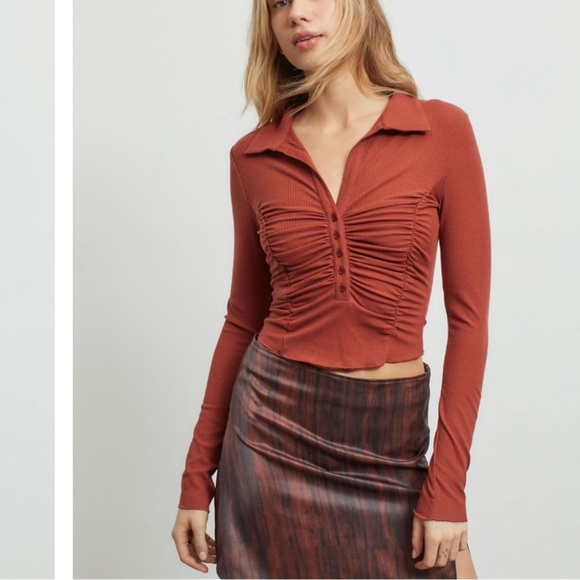 UO Rust Orange Aries Ruched Long-Sleeve Blouse Top Henley - Picture 5 of 12